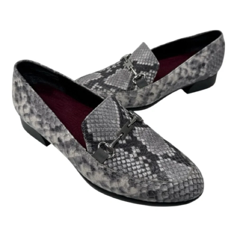 Munro Harrison III Horsebit Bit Loafer Sz 7.5 M Gray Leather Snake Print